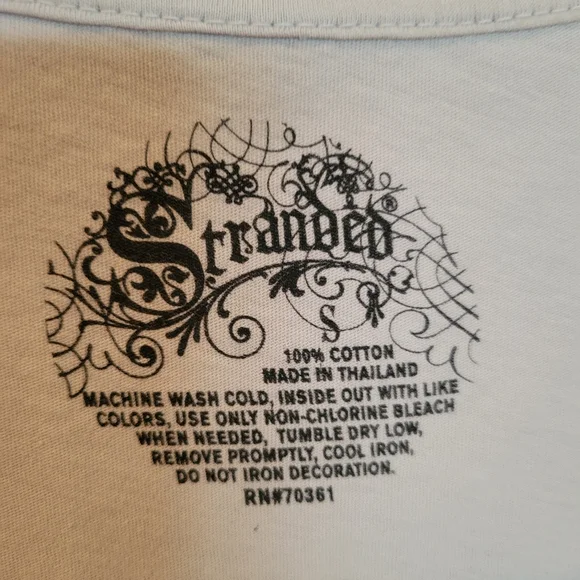 Stranded Distresed Look T-Shirt - Picture 4 of 5